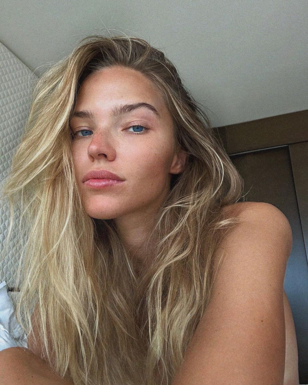 Sasha Luss Russian Model and Actress Height 178CM